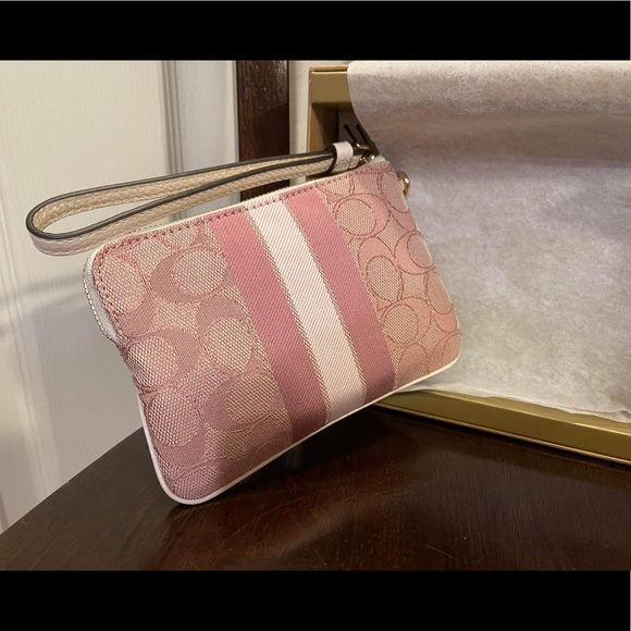 NWT COACH C7444 Boxed Dempsey Corner Zip Jacquard With Coach Patch Stripe - Picture 5 of 14